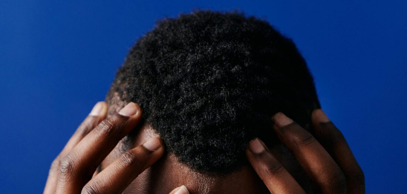 hands in head